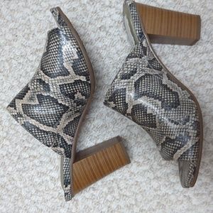 White Mountain Snakeskin heels
